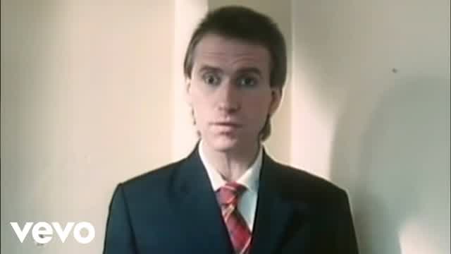 Men At WorkWho Can It Be Now (Video Version)