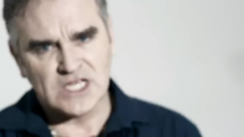 Morrissey - I_m Throwing My Arms Around Paris(480P)