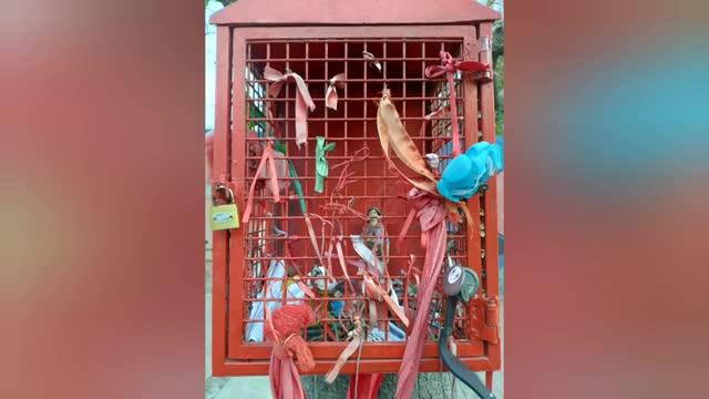 Altar del Gauchito Gil (Parque  Centenario) parte 1