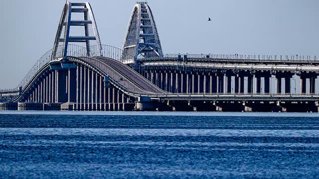 Speed ​​record on the Crimean Bridge.