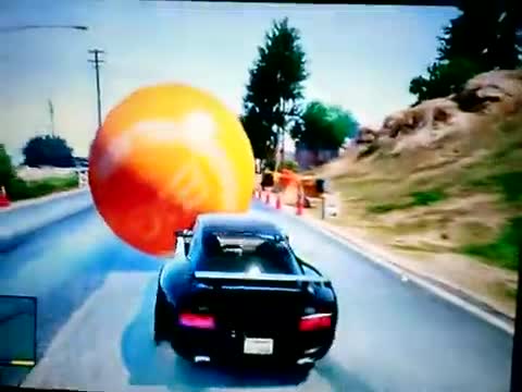 Gta 5 loquendo trevor ataca a una naranja