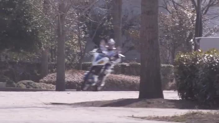 Kamen Rider Den-O Episodio 13: ¿Ok? ¿No te escucho?