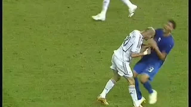 zidane headbutts materazzi